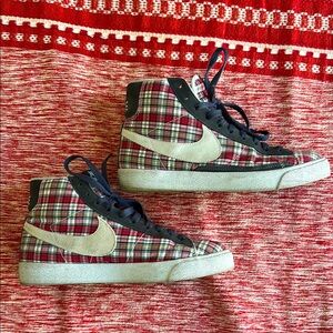 Nike Plaid Blazer Mid Circa 2005 Women’s Size 8.5